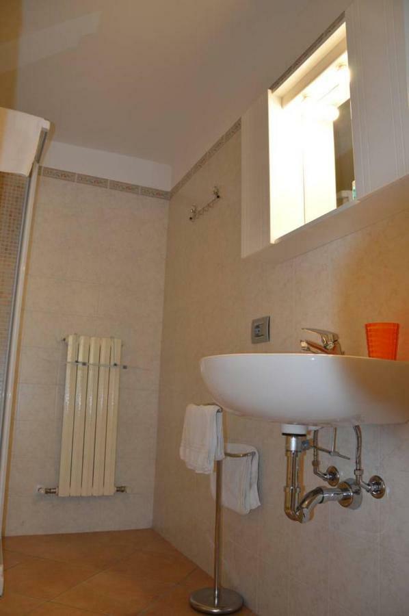 Studio Casta Bellagio Luaran gambar